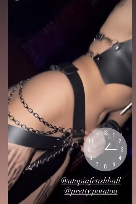 Janna Pavlova ホットスター 写真