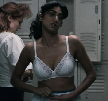 Sunita Mani ホットなモデル 画像