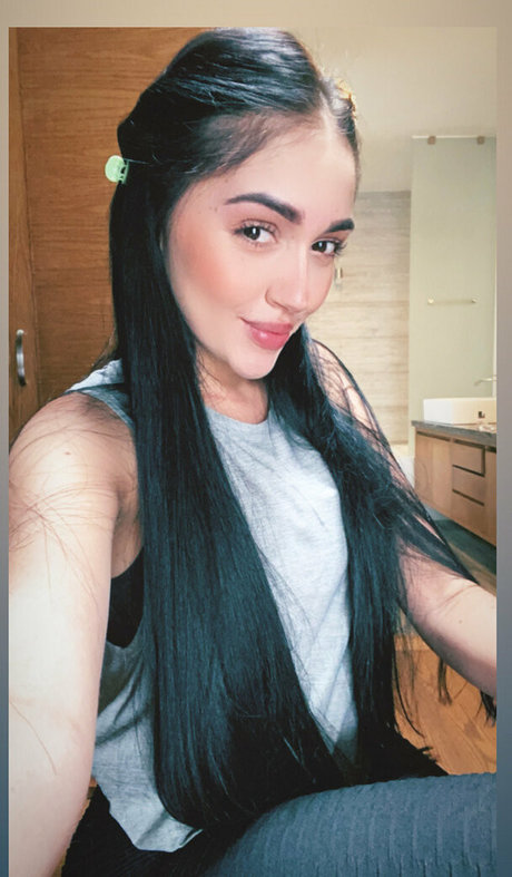 naugthyabb1 ヌードスター 写真