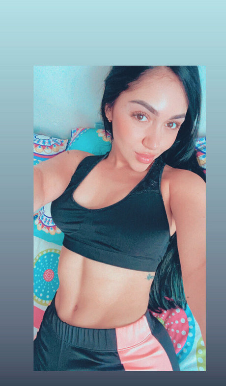 naugthyabb1 エロティックなポルノスター ギャラリー