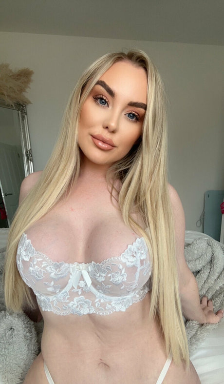 男性TikTokスターOnlyFans えろ 写真