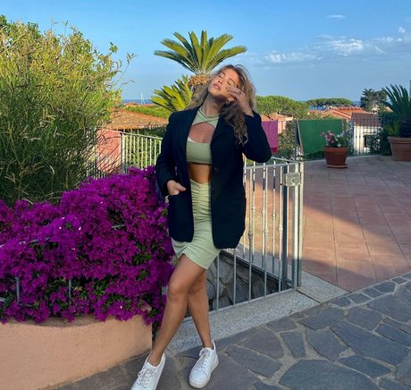 Shabel スター ヌード 写真