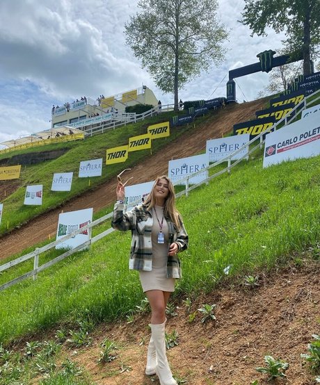 Shabel スター ヌード 写真