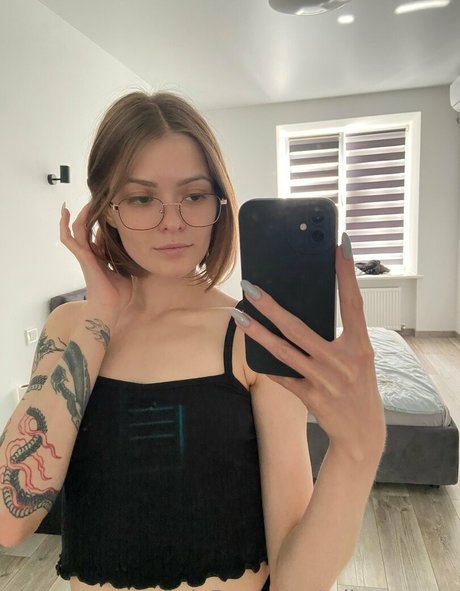 milena esco アート女優 画像