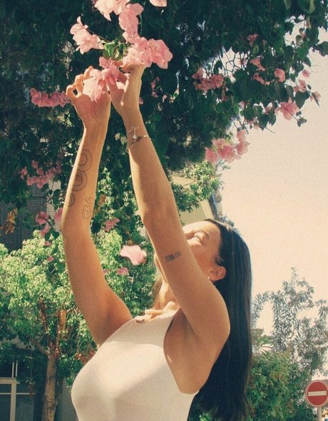 英国のティーンオンリーファン アートポルノ アーカイブ