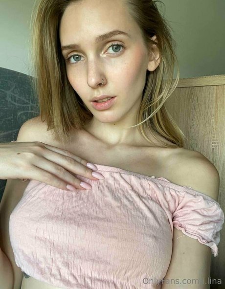 i lina ホットモデル 画像