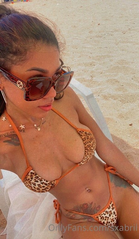 ブラックマジックオンリーファンズ ホット裸 画像