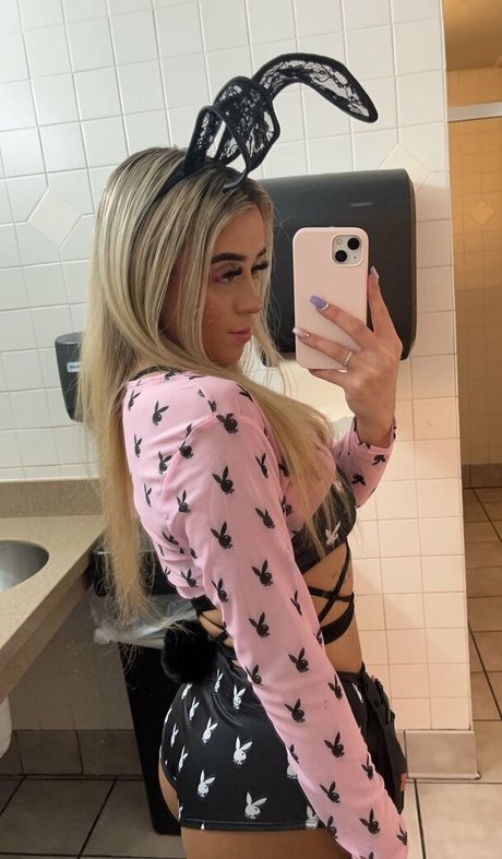 Brooklynnbunny27 ポルノモデル 写真