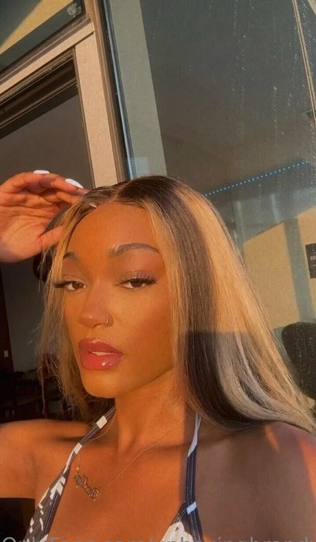 ブラジルの猫オンリーファンズ 無料アダルト 画像