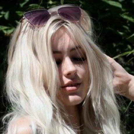 blondibabez 裸モデル 画像