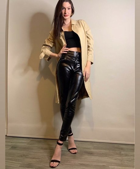 Kimberly Apasara Thomas 女優 写真