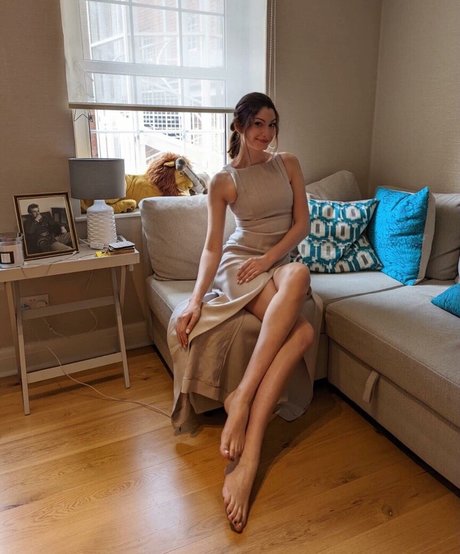 Kimberly Apasara Thomas 限定スター ギャラリー