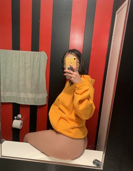 yungxlobo セクシーなスター 画像