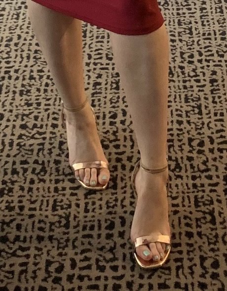 theselilpiggie6 モデル 写真