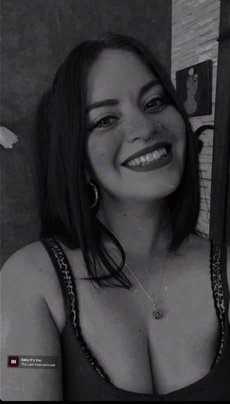 Ambrebarwick アダルト女優 写真