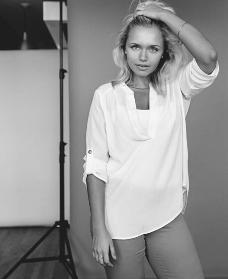 Veronika Dash 完璧なモデル 写真