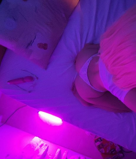 skoomka ポルノスター 無料 写真