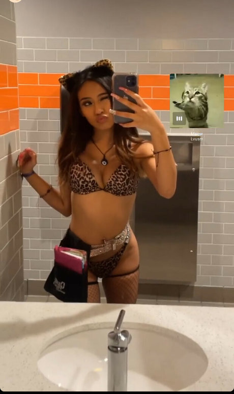 BBWキティOnlyFans 美しいxxx 写真