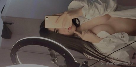 Dayanna Pizarro セクシーなポルノスター 写真