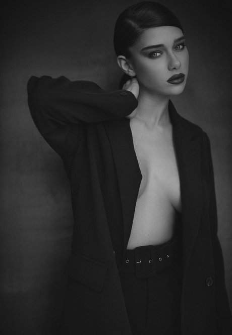 Milana Vino トップ女優 アーカイブ