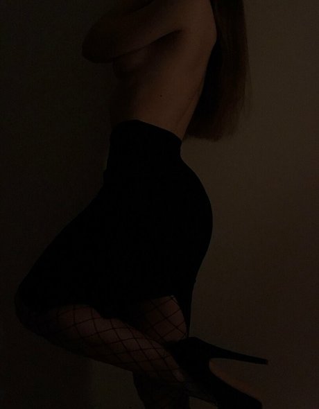 sophieinyourheart セックスモデル 写真