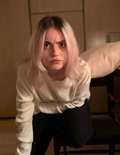 Guzelija 独占ポルノスター 写真