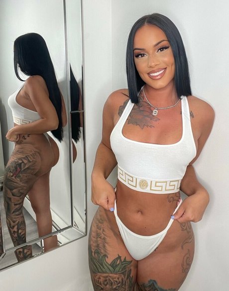 biancatoxic ポルノスター ヌード アーカイブ