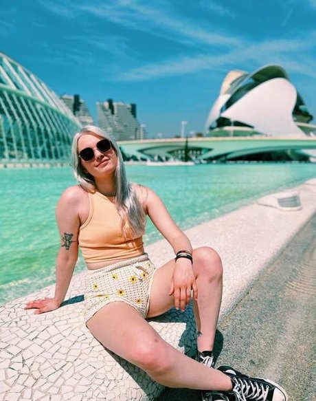 Larissa Zeeuwe スター 写真