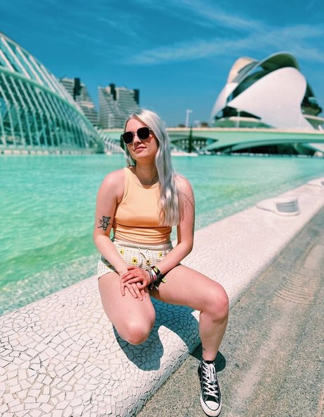 Larissa Zeeuwe 最高のスター 写真