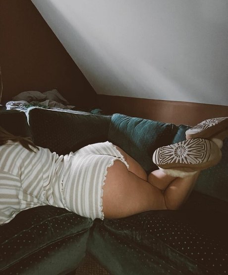 BaaabyC スター ヌード 写真