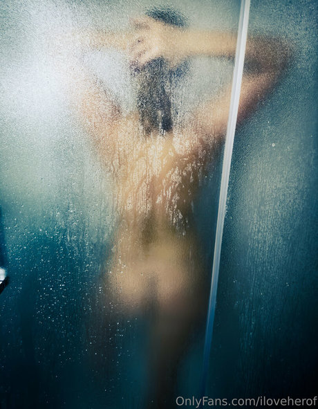 ストラップオンオンリーファンズ 無料エロ ギャラリー