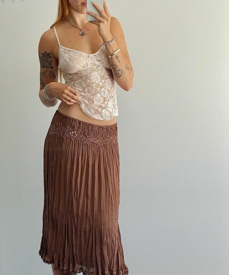 アジア人のティーンの足 オンリーファンズ アダルト 写真