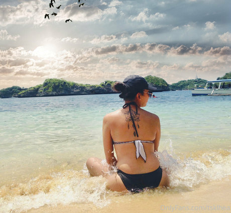 tsklhea セックススター 画像