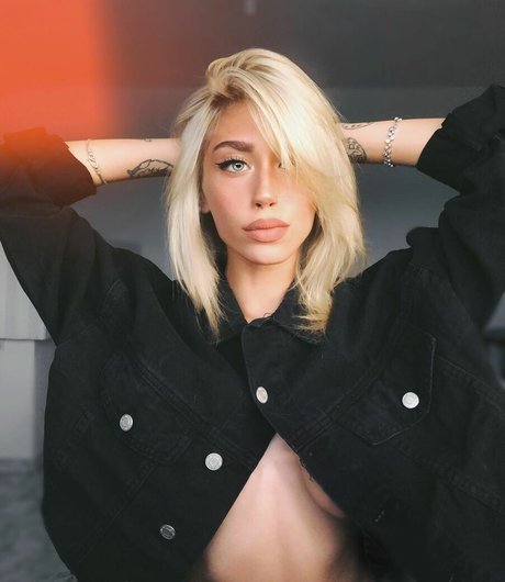 Hoshen Vera Bar 最高のモデル 写真