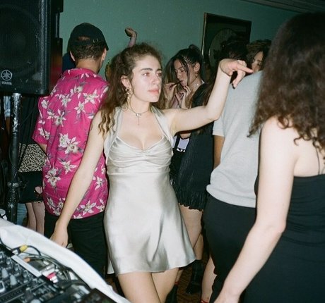 Rachel Sennott スター 写真