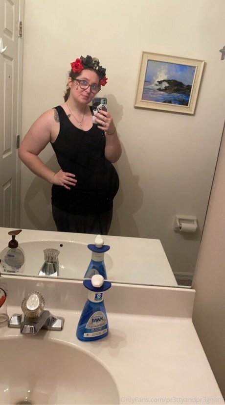 pr3ttyandpr3gnant セックス女優 写真