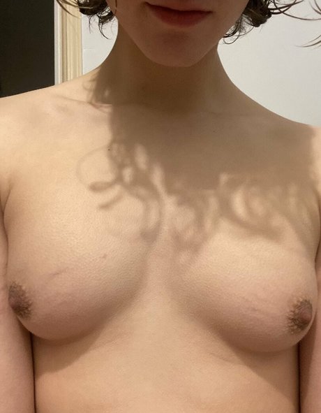 vivivioletmenace ポルノスター 独占 ギャラリー