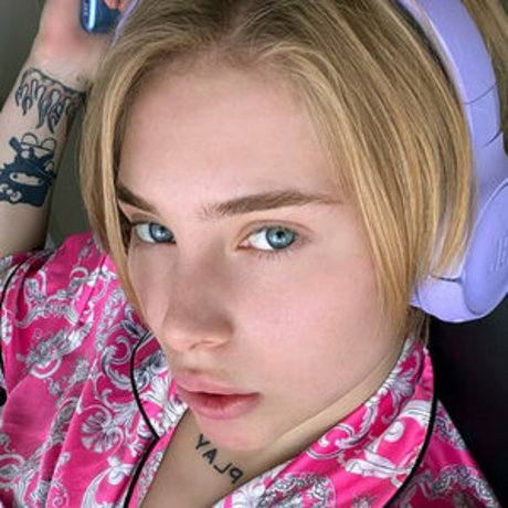 小人の裸OnlyFans 美しい 写真