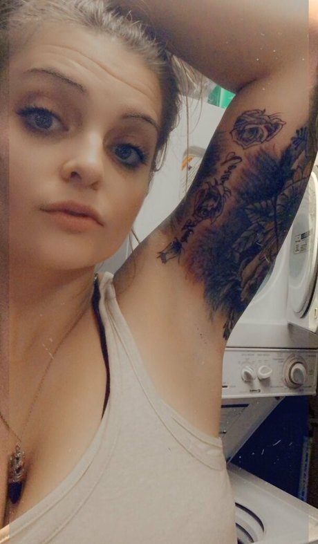 金髪のホットな妻OnlyFans ヌード 写真