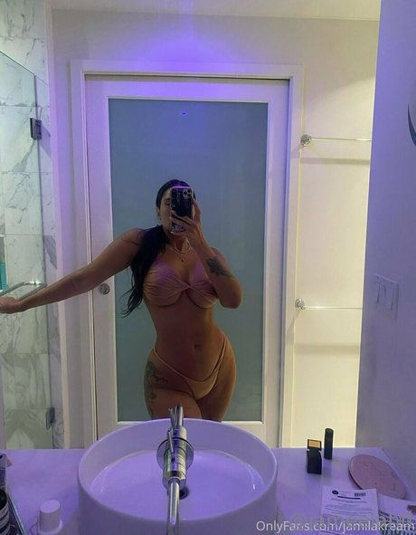 曲線美の女の子オンリーファンズ 素敵 写真