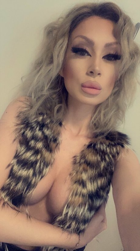 evavixenfree トップ女優 ギャラリー