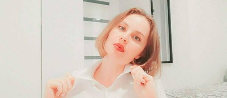 熟女のおまんこオンリーファンズ 無料ヌード 写真