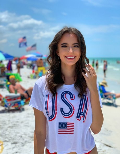 Ashley St Clair ポルノ女優 画像