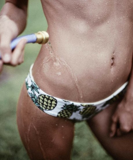 Katie Pentz セックスモデル 写真