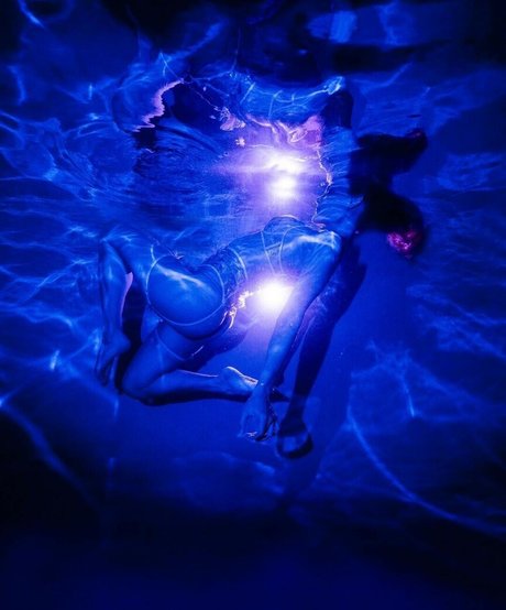 Katie Pentz 素敵なポルノスター 写真