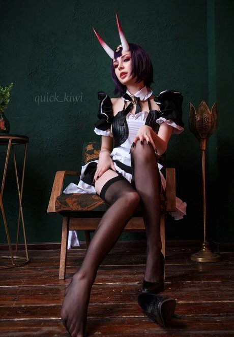 Quick kiwi ヌードのポルノスター ギャラリー