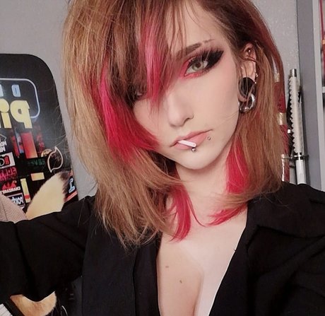 巨大なペニスオンリーファンズ アダルト 画像