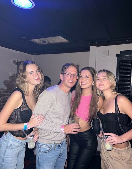 Maddie Gilmore アダルトモデル ギャラリー