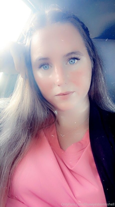 blueeyesbombshell ポルノスター 可愛い 写真