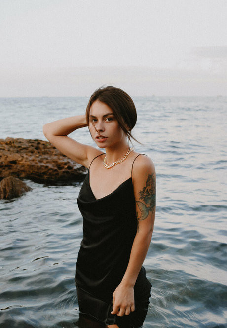 amelia holmes アートスター 写真